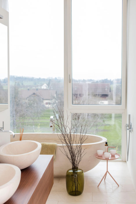 cornel-referenz-badezimmer-zwei-waschbecken-badewanne