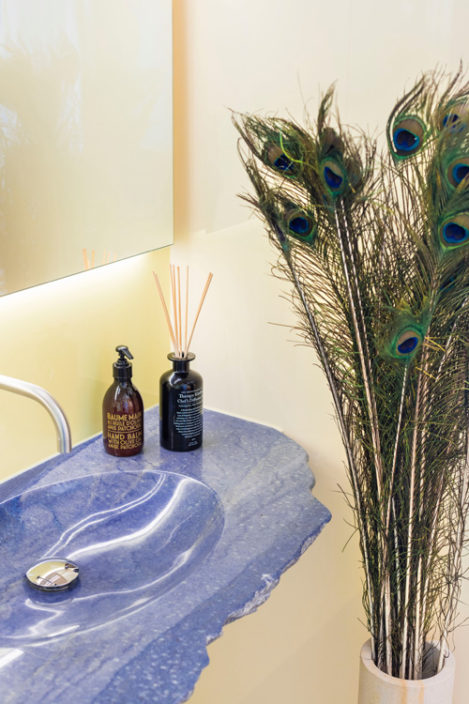 grob-referenz-badezimmer-waschbecken